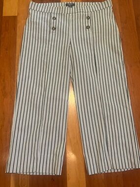 VERVE blues Size XL Striped Navy White Wide Leg Cropped Pants Modern Chic Vacay